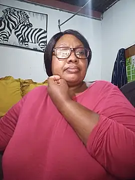 Snapshot of YELLOW_BONE chatting on July 11, 2026, 8:55 pm YELLOW BONE online show from July 11, 2026, 8:55 pm