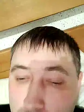 Snapshot of tores992 chatting on December 17, 2024, 6:42 pm tores992 online show from December 17, 2024, 6:42 pm