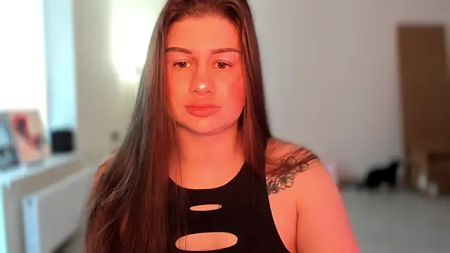 JuicyHelenX online show from May 22, 2026, 4:23 pm