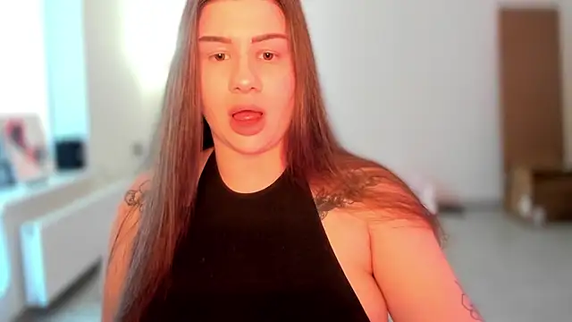 JuicyHelenX online show from May 23, 2026, 4:44 pm