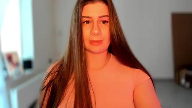 JuicyHelenX online show from May 26, 2026, 2:57 pm