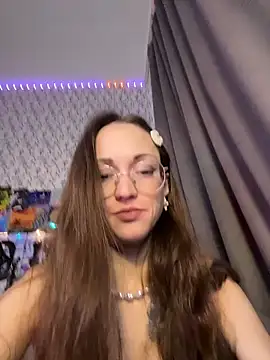 Snapshot of ServantBrook chatting on November 7, 2025, 10:48 am ServantBrook online show from November 7, 2025, 10:48 am