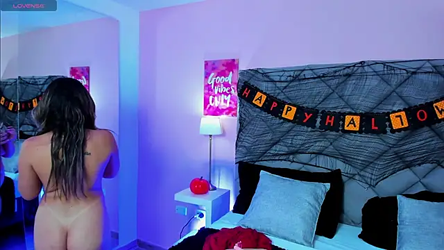 TaylorEvanss online show from October 2, 2025, 7:43 pm