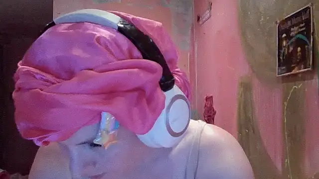 qvncrazy online show from November 7, 2025, 4:29 pm