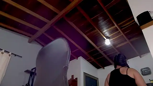 maela1 online show from September 27, 2025, 9:20 pm