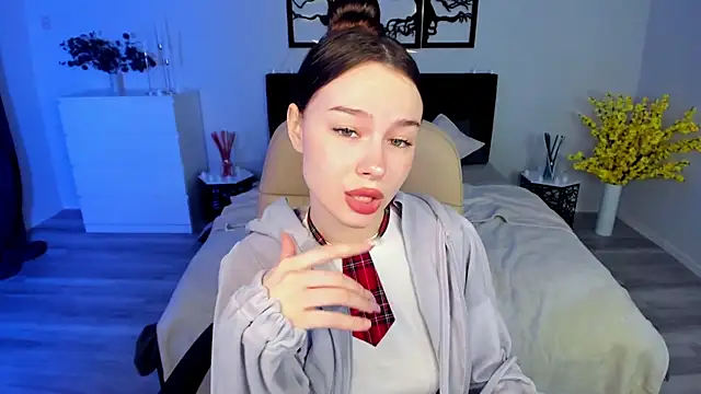 Snapshot of KaitieLove chatting on March 12, 2025, 8:41 pm KaitieLove online show from March 12, 2025, 8:41 pm