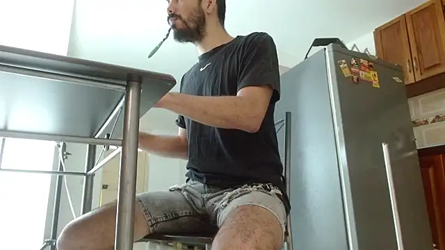 Snapshot of JohanyLatino chatting on January 27, 2025, 3:50 pm JohanyLatino online show from January 27, 2025, 3:50 pm