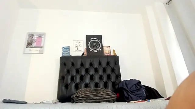 Snapshot of JohanyLatino chatting on March 11, 2025, 6:52 pm JohanyLatino online show from March 11, 2025, 6:52 pm