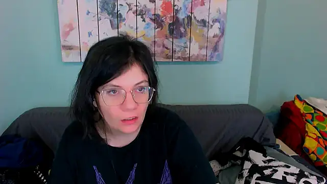 EverlyRays online show from April 4, 2026, 12:09 am