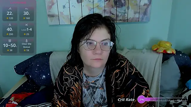 EverlyRays online show from July 19, 2026, 6:11 pm