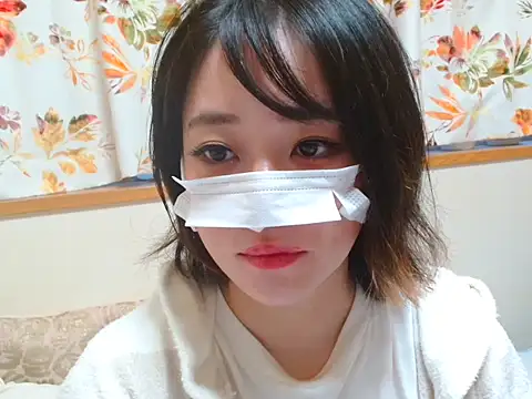 Snapshot of liliyRiSAcha-n chatting on October 16, 2025, 7:20 am liliyRiSAcha-n online show from October 16, 2025, 7:20 am