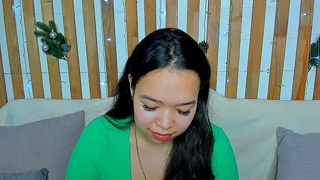 Snapshot of Kris_top_Lee chatting on December 9, 2024, 6:55 am Kris top Lee online show from December 9, 2024, 6:55 am