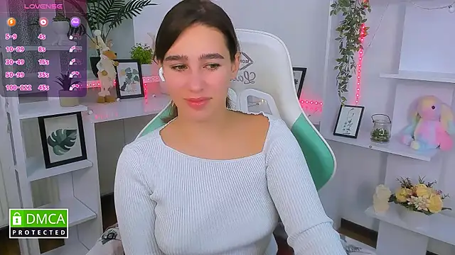  Eliizabeth  online show from October 15, 2025, 8:42 pm