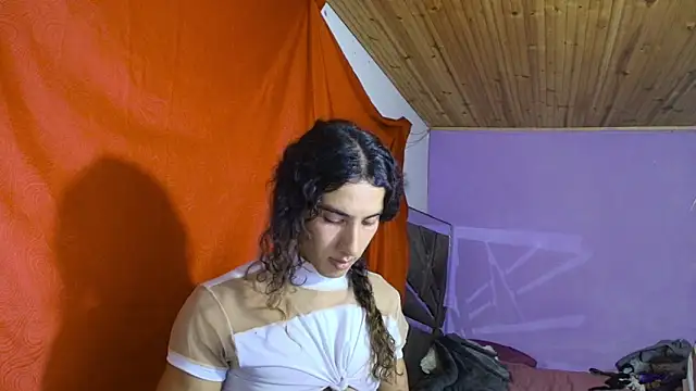 Snapshot of roxana_collins chatting on November 7, 2025, 4:45 am roxana collins online show from November 7, 2025, 4:45 am