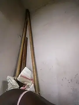 sweet zara01 online show from September 28, 2025, 2:33 pm