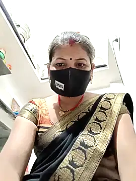 Snapshot of Riyaa-Devi chatting on December 24, 2024, 5:44 pm Riyaa-Devi online show from December 24, 2024, 5:44 pm