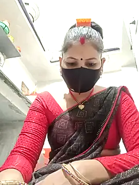 Snapshot of Riyaa-Devi chatting on January 10, 2025, 5:45 pm Riyaa-Devi online show from January 10, 2025, 5:45 pm