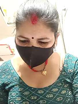 Snapshot of Riyaa-Devi chatting on February 13, 2025, 5:33 pm Riyaa-Devi online show from February 13, 2025, 5:33 pm