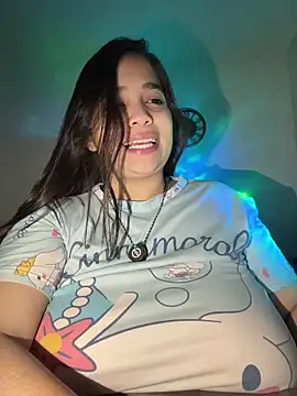 tati reyess online show from September 28, 2025, 4:07 am