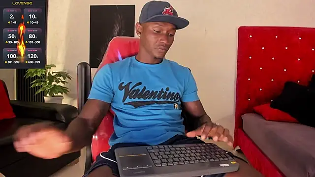 DannSmmith online show from February 1, 2025, 12:37 pm