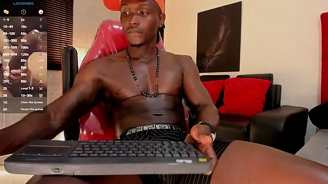 DannSmmith online show from March 13, 2025, 6:45 pm