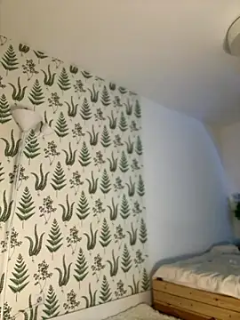 Marie Diaze online show from December 7, 2024, 8:44 am