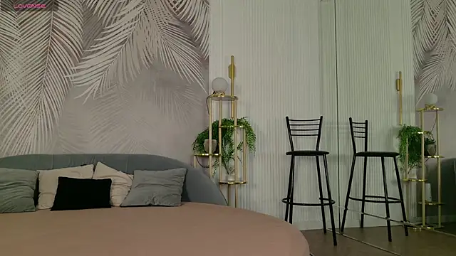 Marie Diaze online show from June 29, 2026, 5:03 am