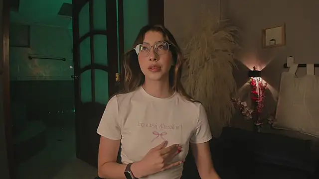 lua ferch   online show from January 8, 2025, 12:37 pm