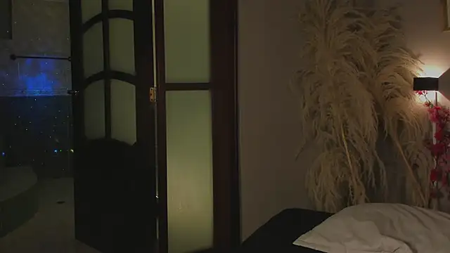 lua ferch   online show from February 6, 2025, 12:26 pm