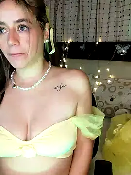 Snapshot of Natalia_Suarez chatting on January 4, 2025, 2:35 am Natalia Suarez online show from January 4, 2025, 2:35 am