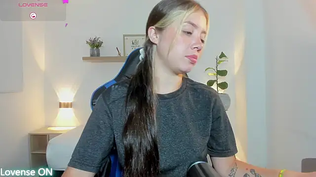 nataly rodri online show from July 14, 2026, 1:30 am