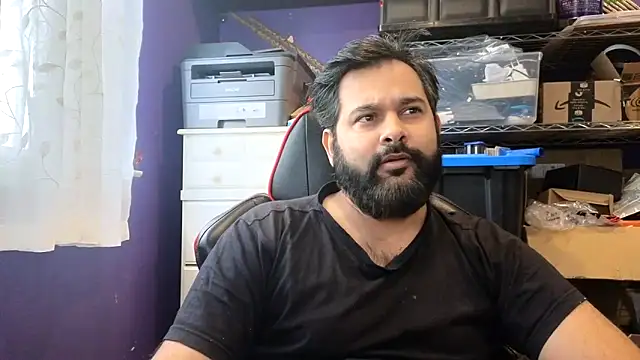 Sakhtlaundaz online show from December 18, 2025, 3:07 pm