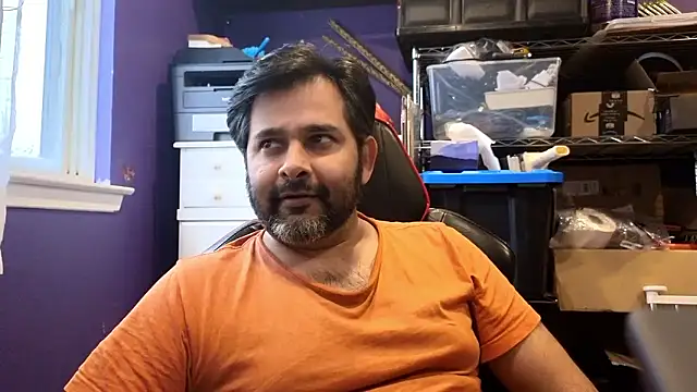 Snapshot of Sakhtlaundaz chatting on January 15, 2026, 8:56 pm Sakhtlaundaz online show from January 15, 2026, 8:56 pm