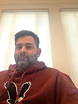 Snapshot of Sakhtlaundaz chatting on February 12, 2026, 9:32 pm Sakhtlaundaz online show from February 12, 2026, 9:32 pm