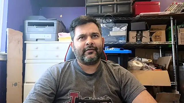 Snapshot of Sakhtlaundaz chatting on February 17, 2026, 1:29 pm Sakhtlaundaz online show from February 17, 2026, 1:29 pm