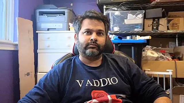 Snapshot of Sakhtlaundaz chatting on April 7, 2026, 9:37 pm Sakhtlaundaz online show from April 7, 2026, 9:37 pm