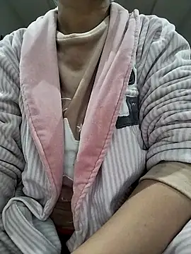 lolo890 online show from March 12, 2026, 7:31 pm