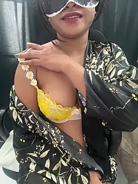 Snapshot of Amelia_singh chatting on October 17, 2025, 8:06 am Amelia singh online show from October 17, 2025, 8:06 am