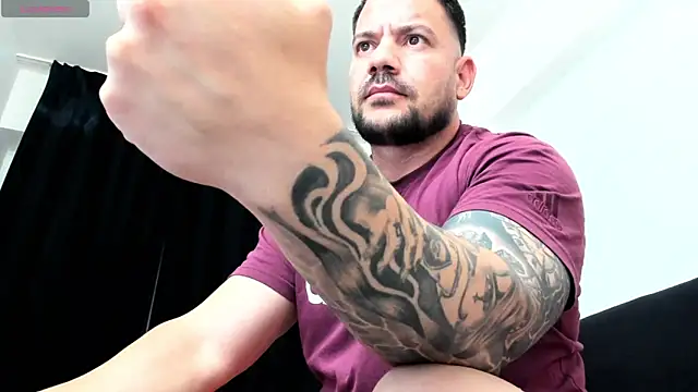 musclemonster31 online show from October 29, 2025, 1:41 am