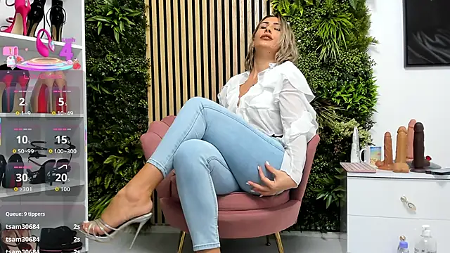 Snapshot of sweetcherry30 chatting on October 16, 2025, 6:03 am sweetcherry30 online show from October 16, 2025, 6:03 am