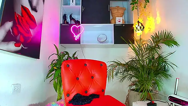 Snapshot of SQUIRT4UMEGAN chatting on February 4, 2025, 4:08 pm SQUIRT4UMEGAN online show from February 4, 2025, 4:08 pm