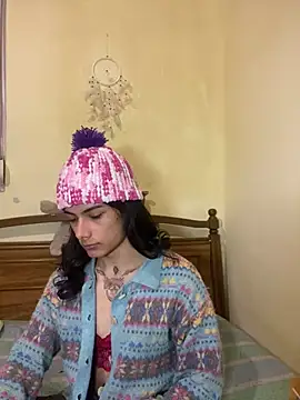 calliemaggotbone online show from February 17, 2026, 6:14 pm