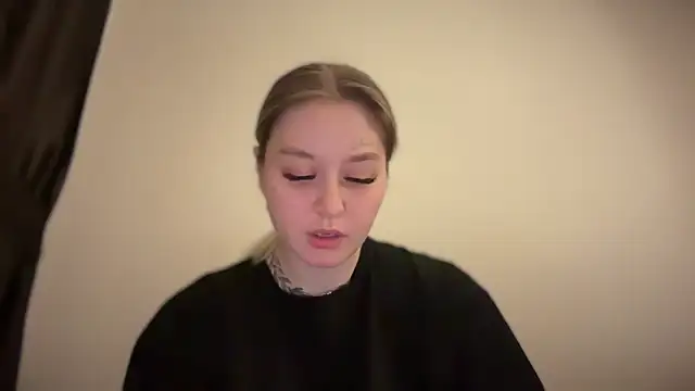 Isabel-Bailey online show from December 3, 2024, 10:07 pm