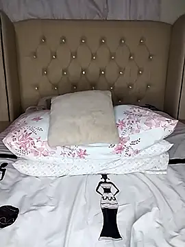 Snapshot of makaviwe chatting on February 9, 2025, 5:43 pm makaviwe online show from February 9, 2025, 5:43 pm