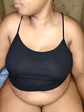 Snapshot of makaviwe chatting on February 25, 2025, 5:15 pm makaviwe online show from February 25, 2025, 5:15 pm