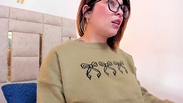 PauletteJ online show from January 7, 2025, 2:51 pm