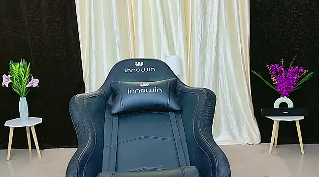 Snapshot of GODDESS_SHANAYA chatting on February 21, 2025, 3:34 am GODDESS SHANAYA online show from February 21, 2025, 3:34 am