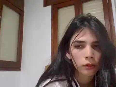 Snapshot of LittleePrincess chatting on December 21, 2024, 10:08 pm LittleePrincess online show from December 21, 2024, 10:08 pm