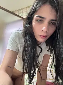 Snapshot of LittleePrincess chatting on January 1, 2025, 3:46 pm LittleePrincess online show from January 1, 2025, 3:46 pm