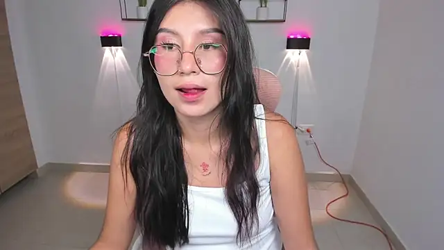 emily villamil online show from February 7, 2026, 9:51 pm